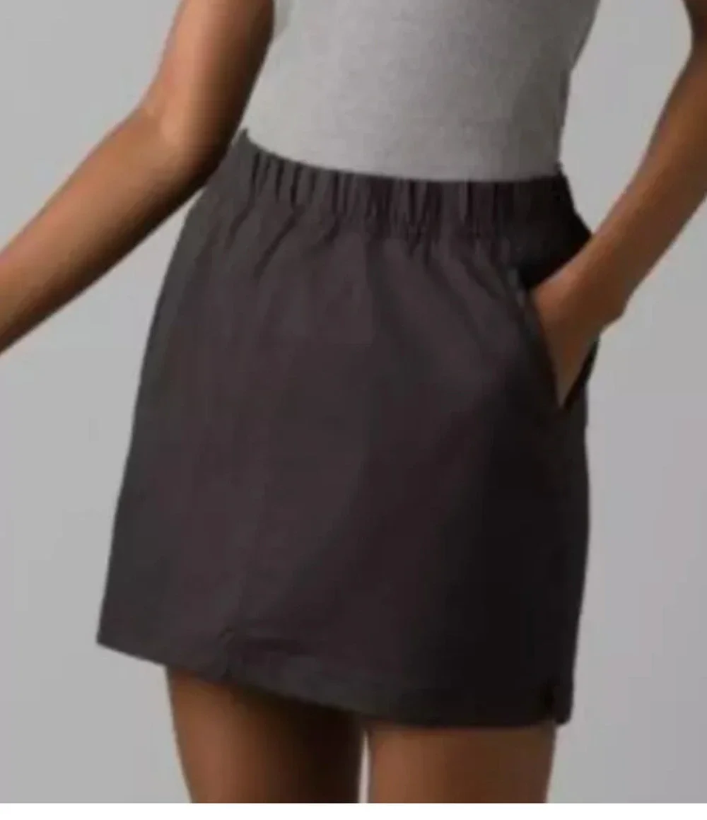 NWT prAna CHARCOAL GRAY DOUBLE PEAK SKORT SKIRT 14